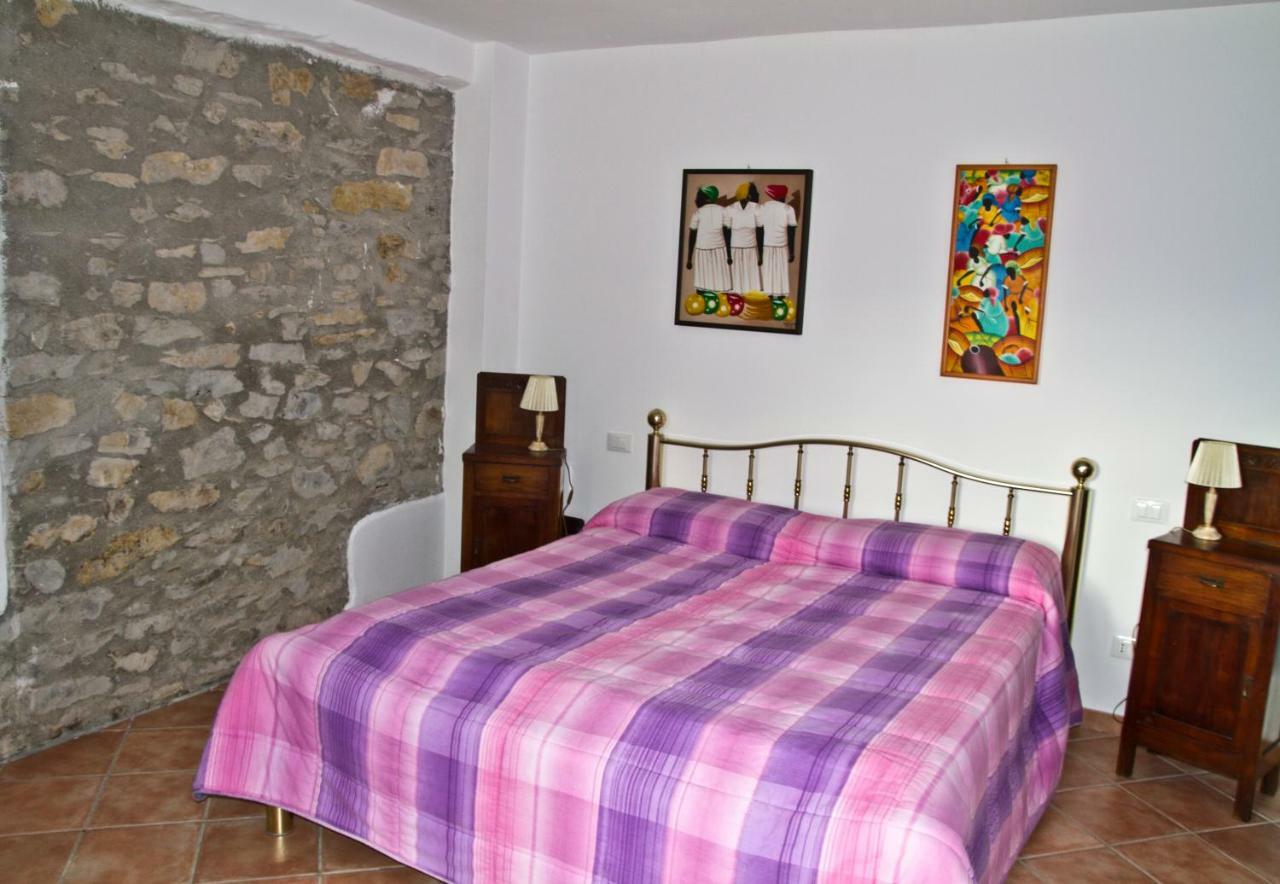 Bed and Breakfast I Poggi Di Grace à Fivizzano Extérieur photo